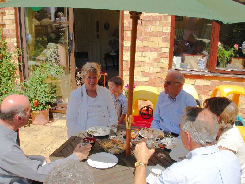 Groups (22) Barry, Raquel, William, Richard, Janet & Ray